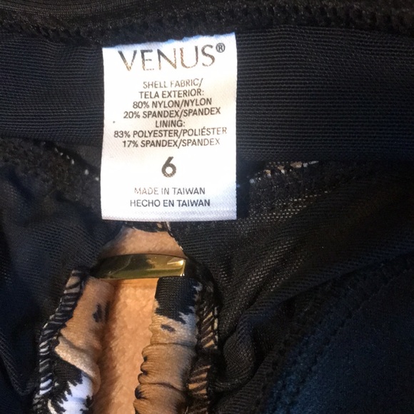 NWT Venus slenderizing tankini size 6 with high waist bikini bottoms size 4. - Picture 4 of 13